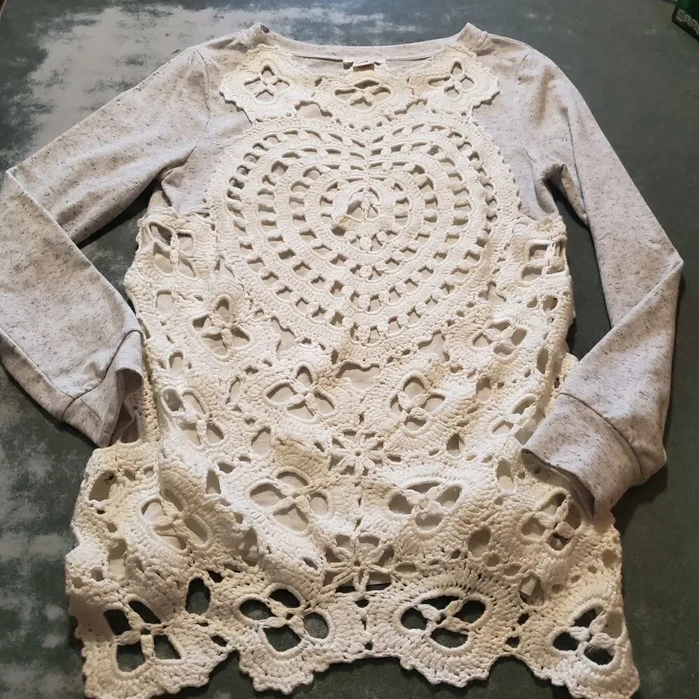 Sundance cream&grey crochet front top sz small